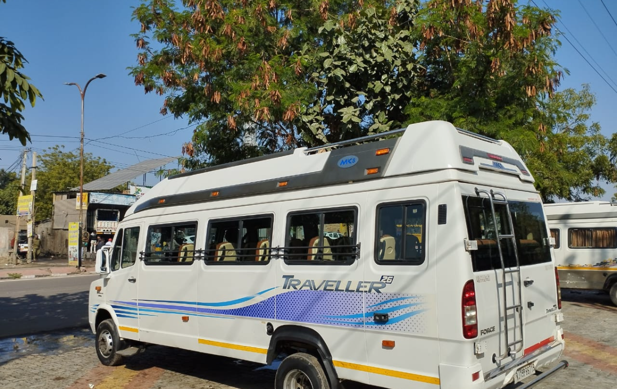 Tempo Traveller 20 seater rear view